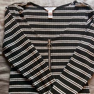 Fitted stripped long sleeve